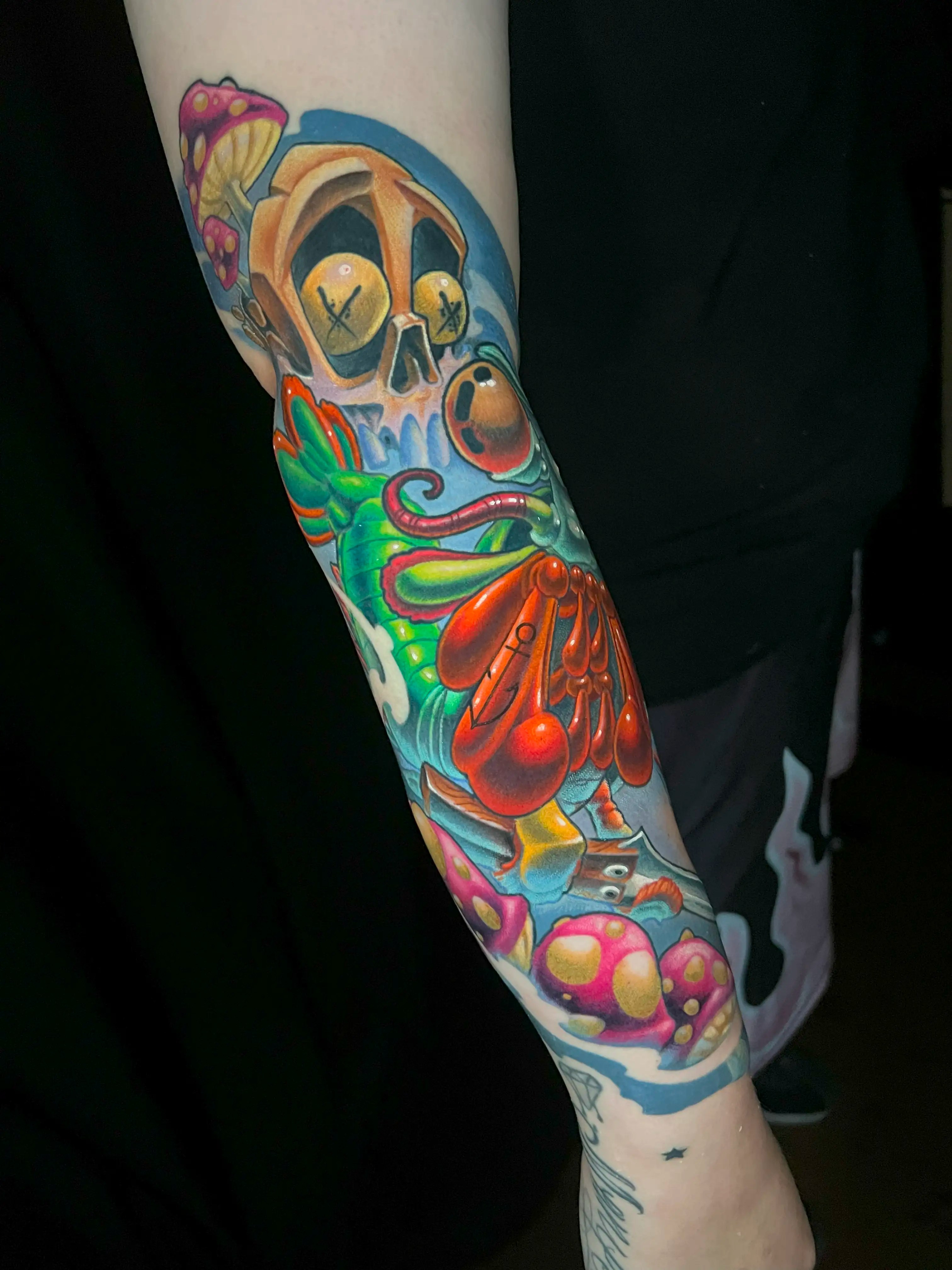 New school sea and pirate themed tattoo